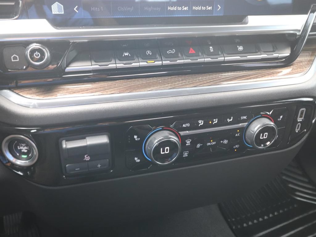 Used 2024 Chevrolet Silverado 1500 RST AWD/4WD image 20