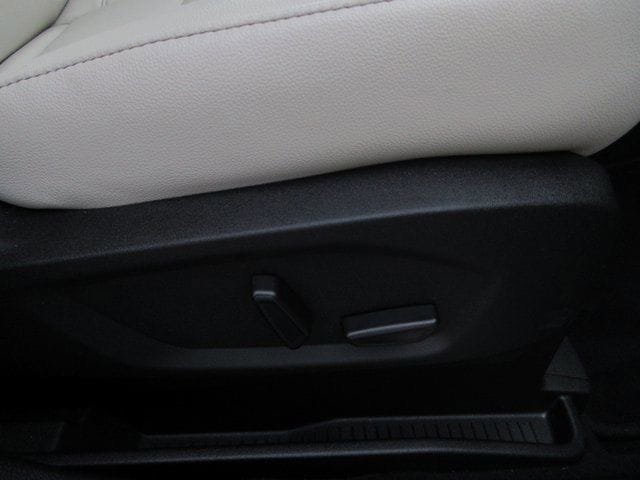 Certified 2024 Ford Edge Titanium AWD/4WD image 37