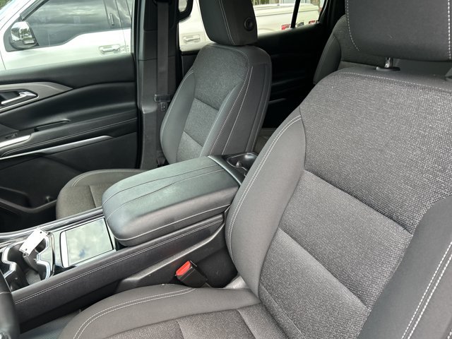 Used 2024 Chevrolet Traverse LS FWD image 11