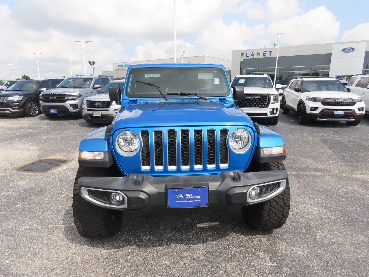 Used 2022 Jeep Gladiator Overland w/ Popular Equipment Package AWD/4WD image 4