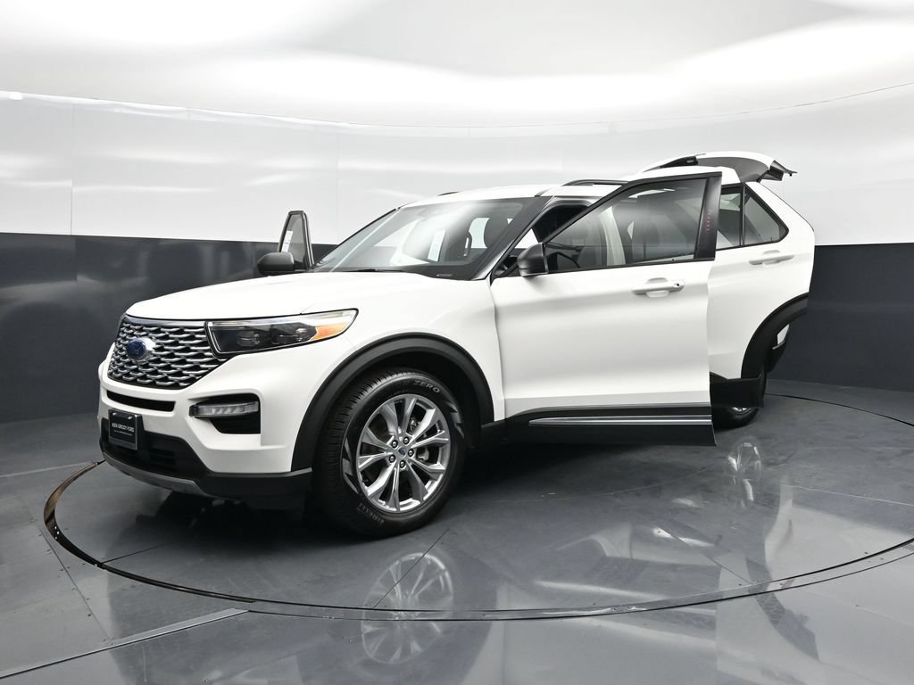 Certified 2021 Ford Explorer XLT w/ Equipment Group 202A RWD image 27
