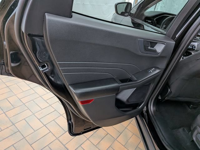 Certified 2023 Ford Escape Active AWD/4WD image 17