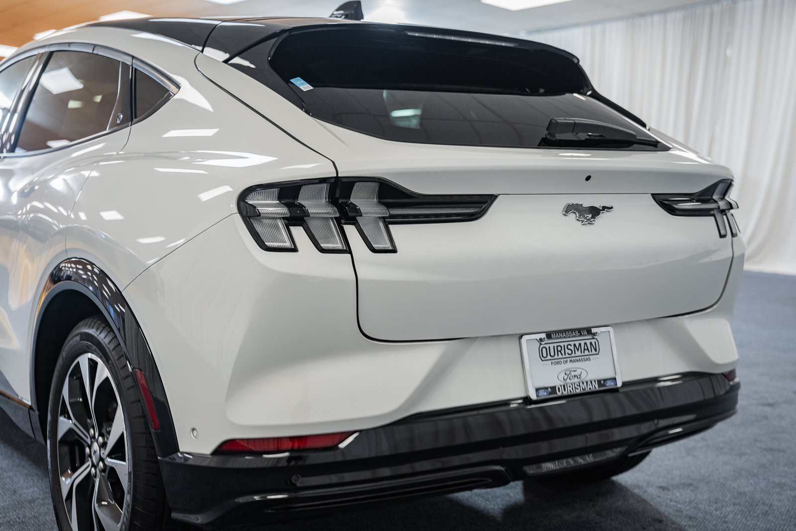 Certified 2023 Ford Mustang Mach-E Premium AWD/4WD image 6