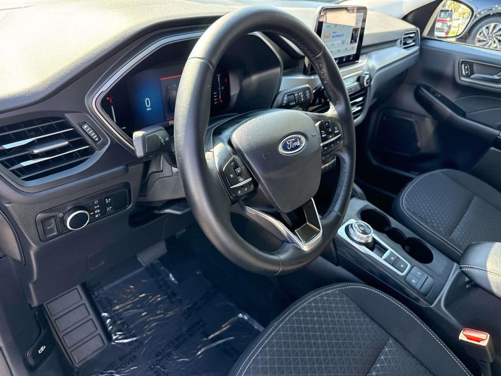 Certified 2024 Ford Escape Active image 25