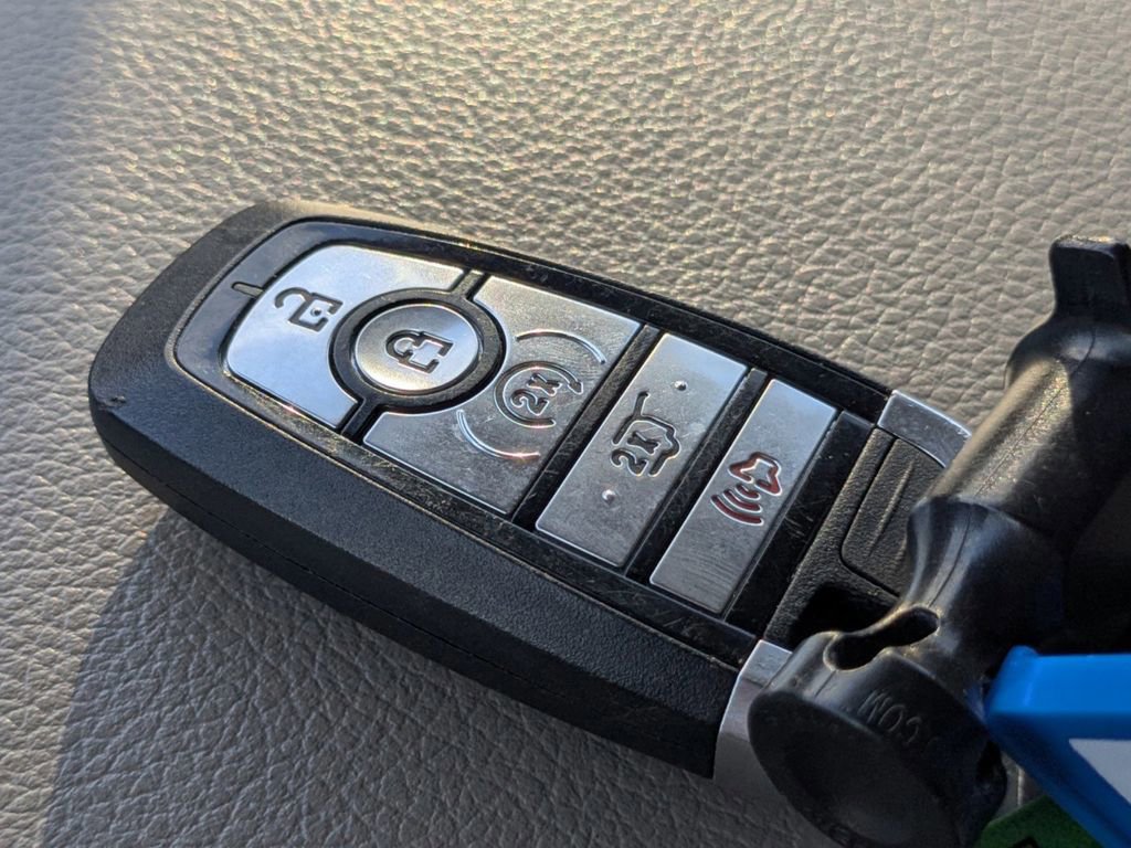 Certified 2020 Ford Expedition XLT w/ Equipment Group 202A image 35