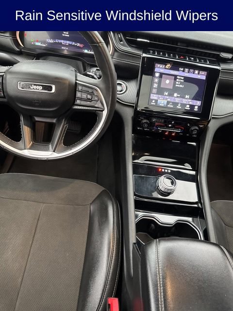 Used 2023 Jeep Grand Cherokee L Laredo AWD/4WD image 23