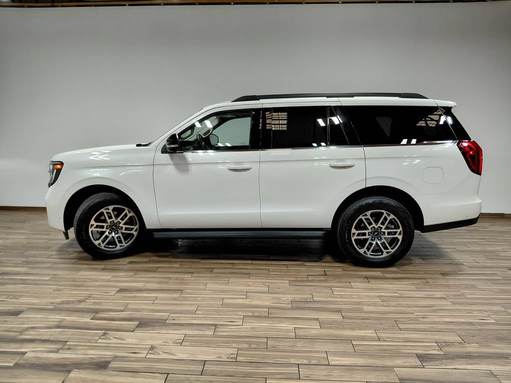 Certified 2025 Ford Expedition Active AWD/4WD image 22