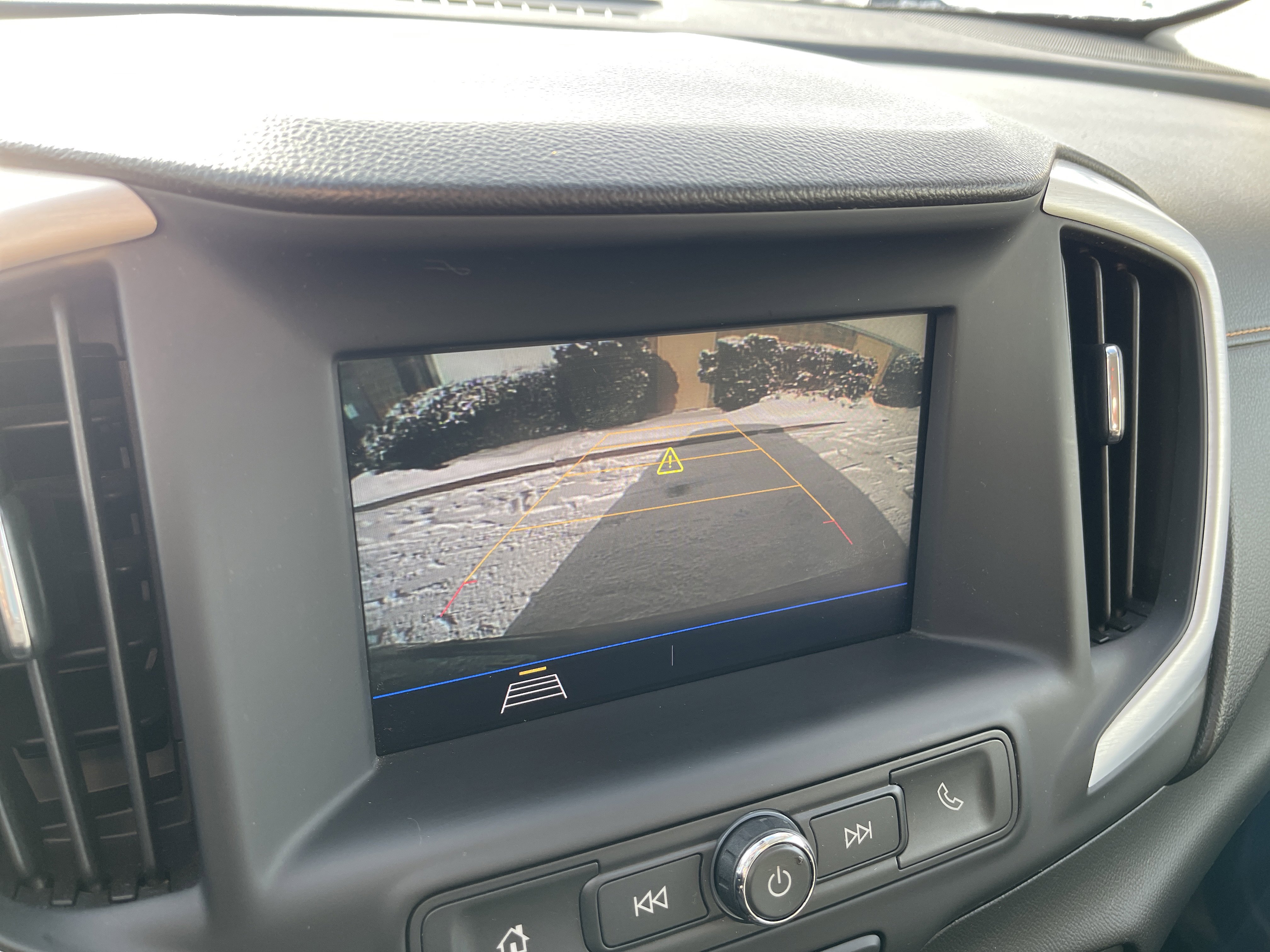 Used 2020 GMC Terrain SLE w/ Driver Convenience Package image 19