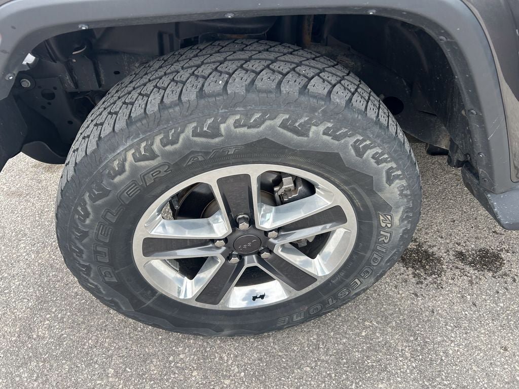 Used 2018 Jeep Wrangler Unlimited Sahara AWD/4WD image 28
