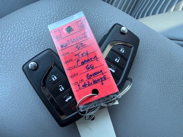 Used 2022 Toyota Camry SE w/ Carpet Mat Package (TMS) FWD image 43