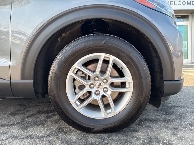Certified 2025 Ford Explorer Active image 11