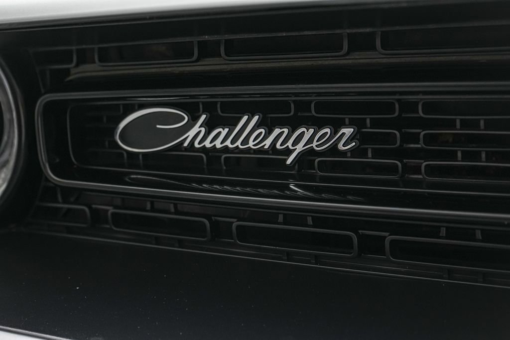 Used 2022 Dodge Challenger R/T Scat Pack w/ T/A Package RWD image 21