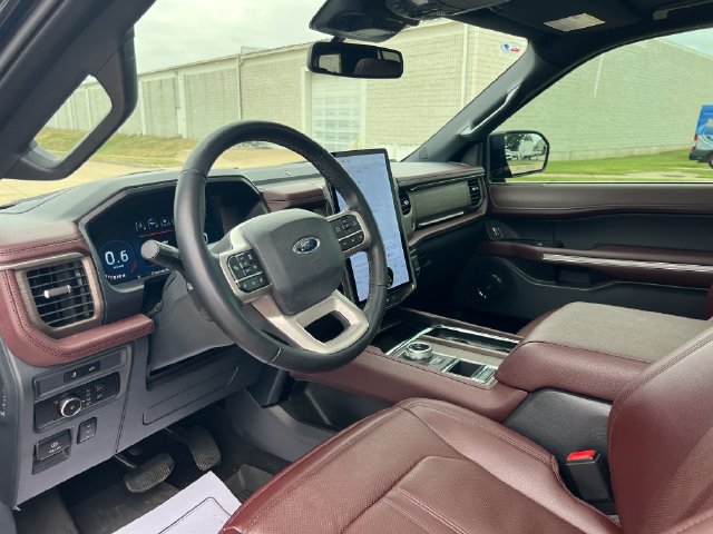 Certified 2024 Ford Expedition Limited RWD image 30
