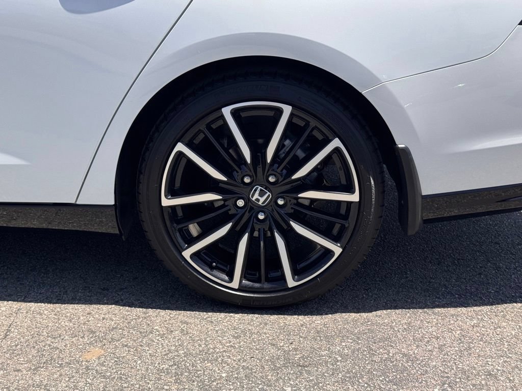 Used 2024 Honda Accord Touring image 14