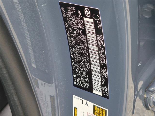 Used 2026 Toyota Prius XLE FWD image 23
