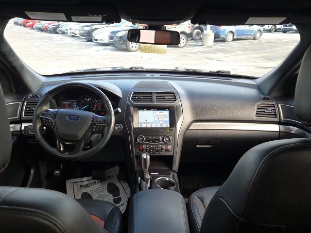 Certified 2019 Ford Explorer XLT w/ Equipment Group 202A image 20