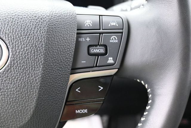 Used 2025 Toyota Camry SE FWD image 17