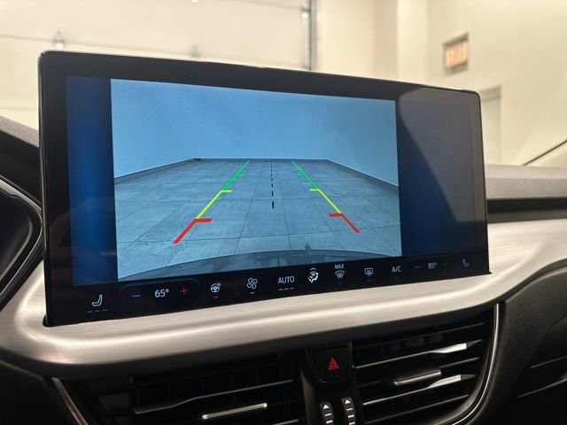 Certified 2025 Ford Escape Platinum image 35