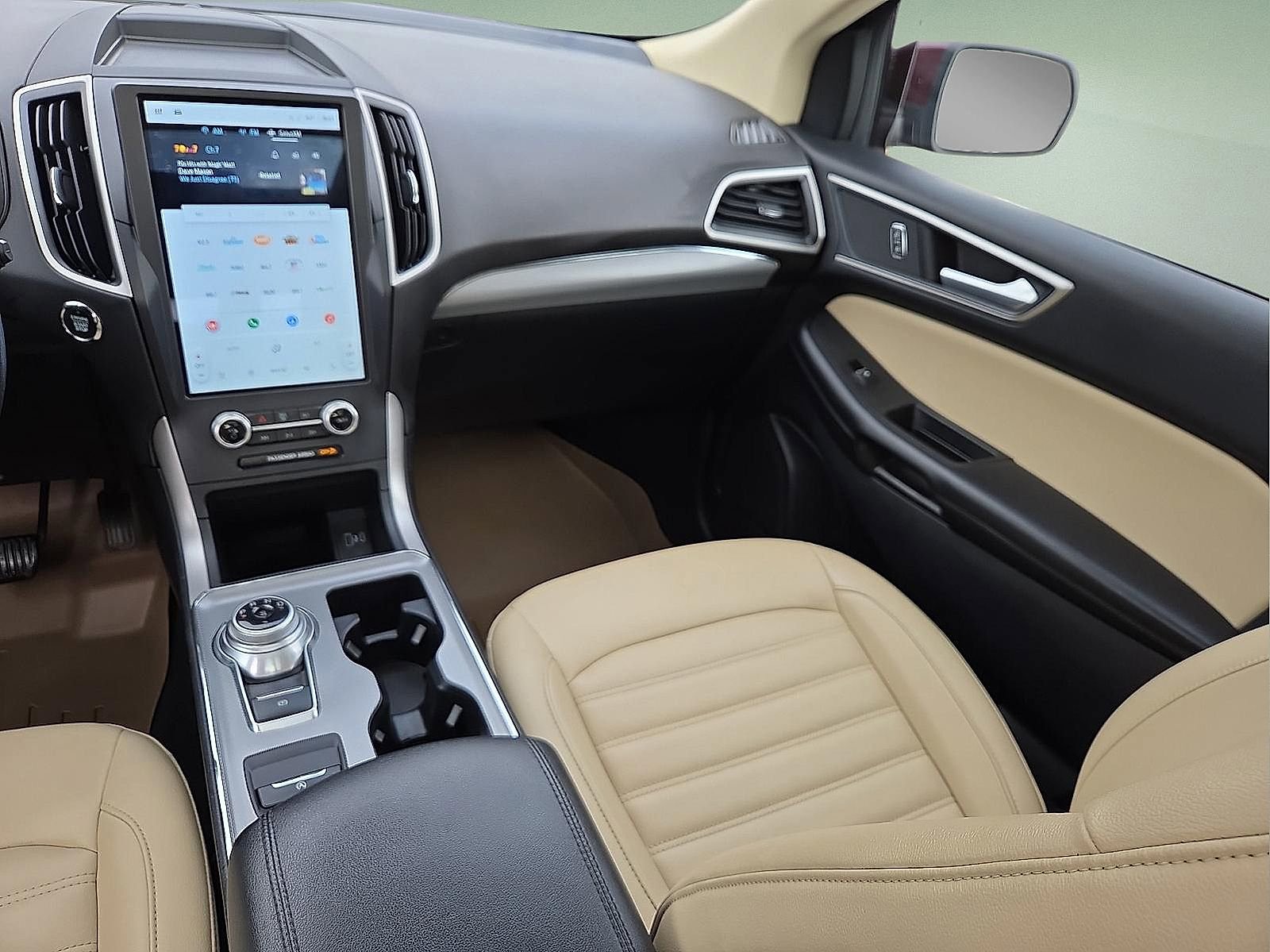 Certified 2022 Ford Edge SEL w/ Convenience Package image 12