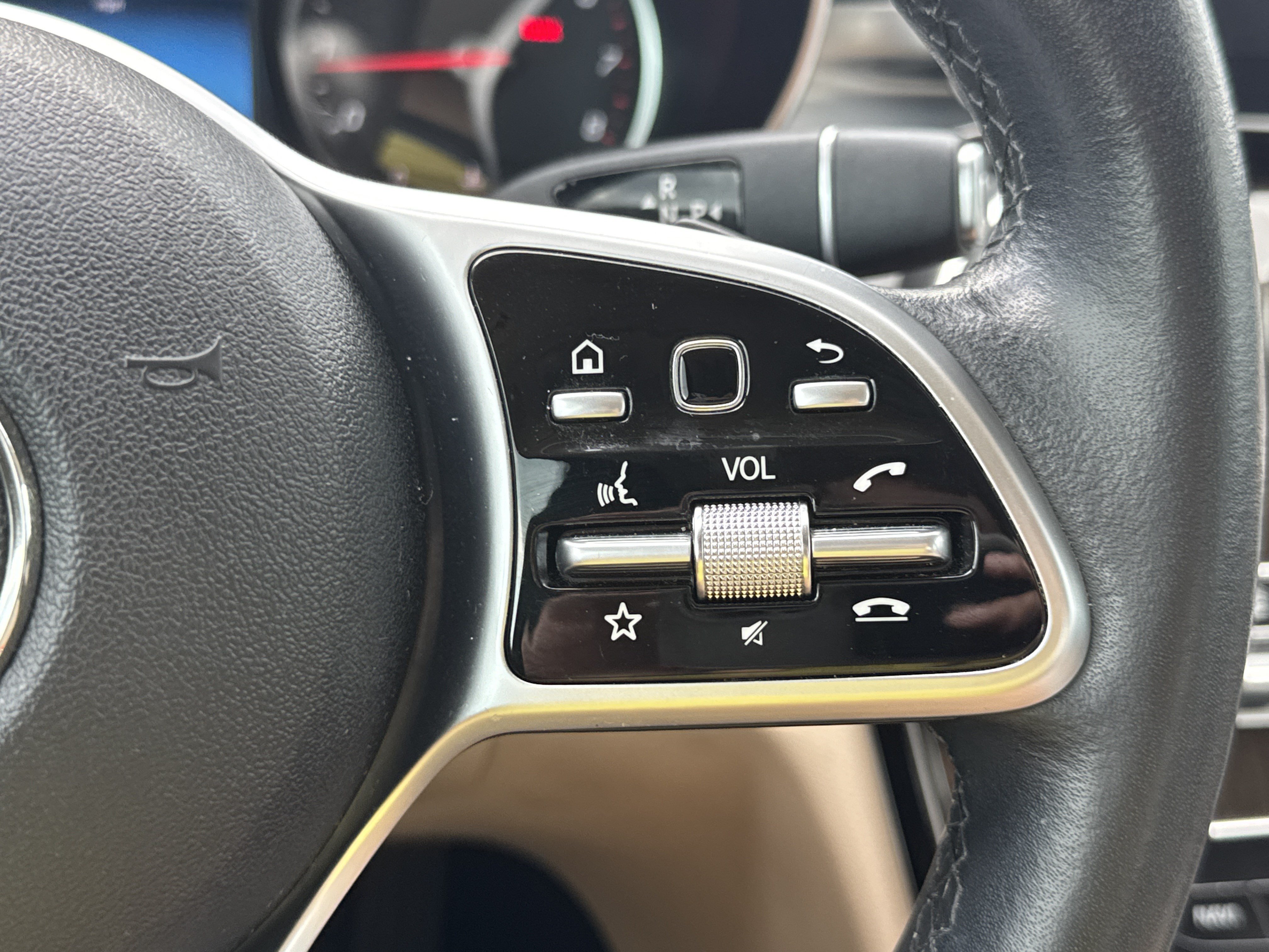 Used 2019 Mercedes-Benz C 300 Sedan image 17
