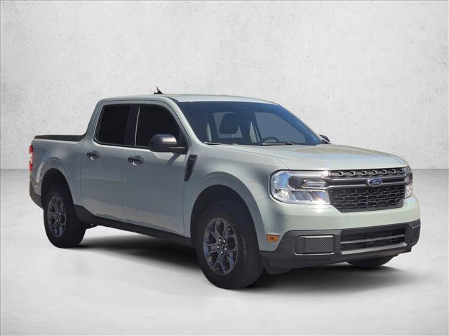 Certified 2022 Ford Maverick XLT image 3