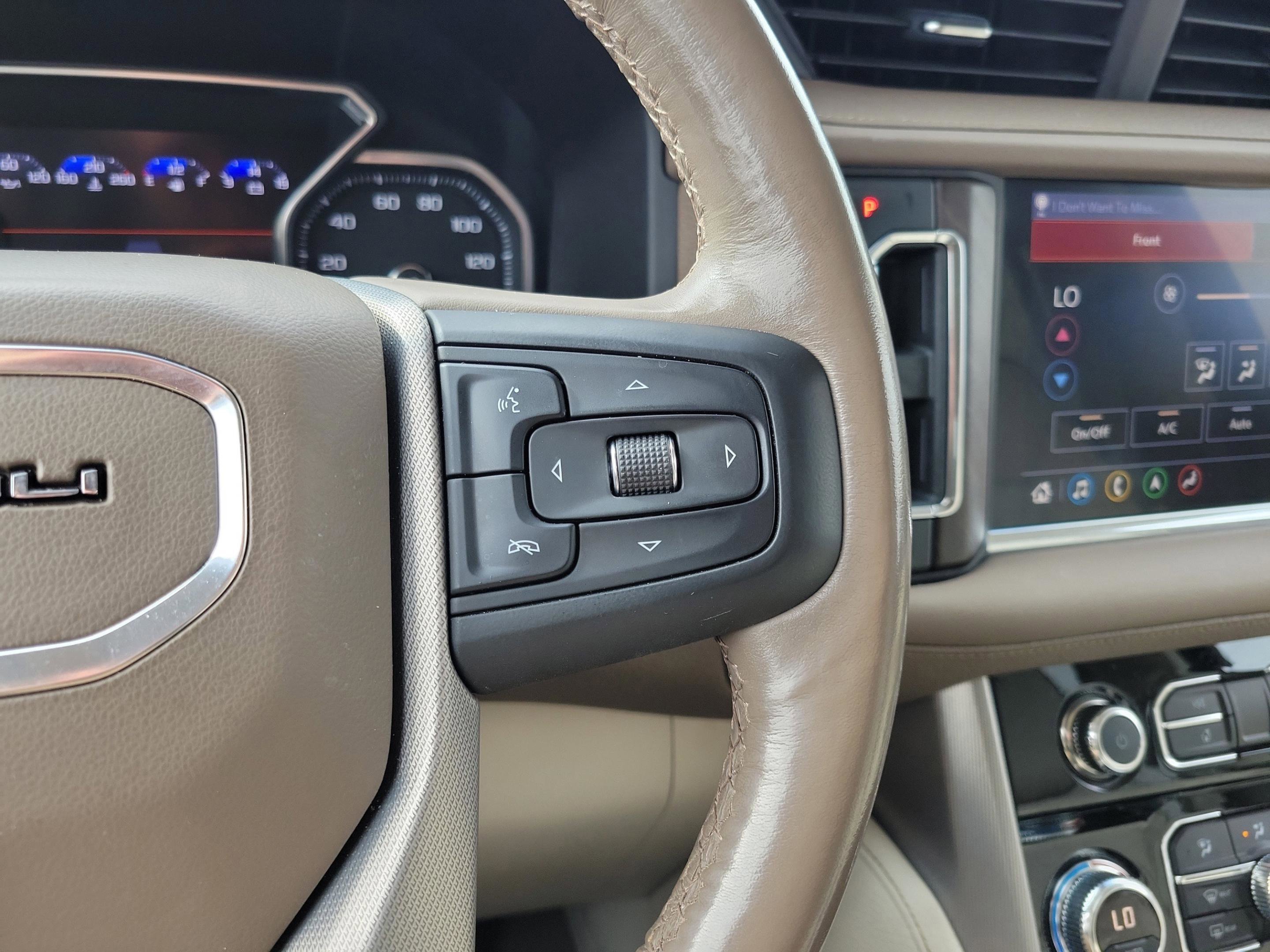 Used 2021 GMC Yukon Denali w/ Denali Premium Package image 13