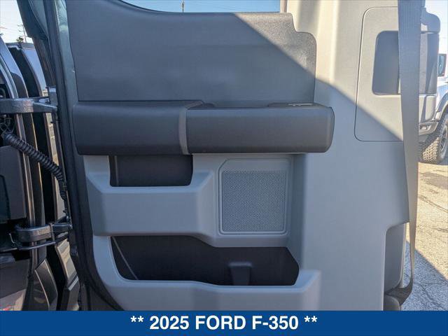 Certified 2025 Ford F350 XLT w/ FX4 Off-Road Package image 21