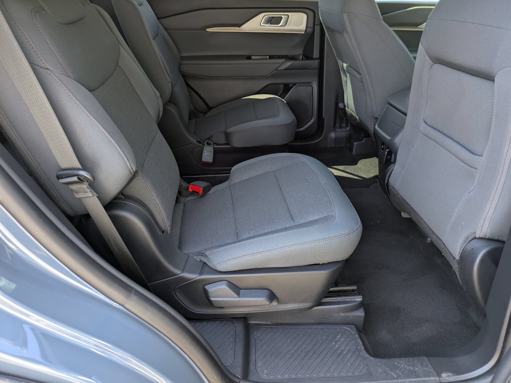 Certified 2025 Ford Explorer Active AWD/4WD image 36