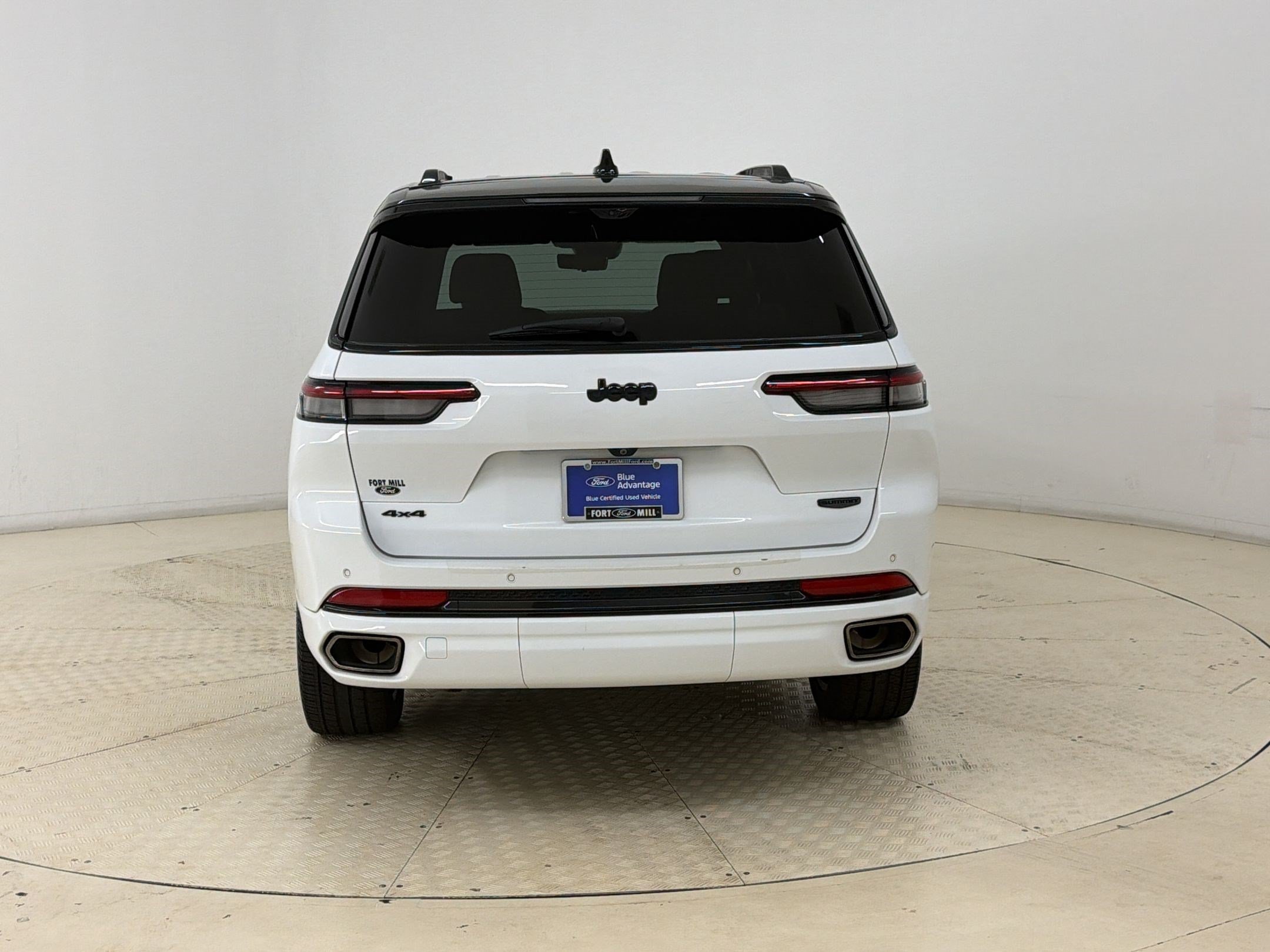 Used 2025 Jeep Grand Cherokee L Summit AWD/4WD image 10