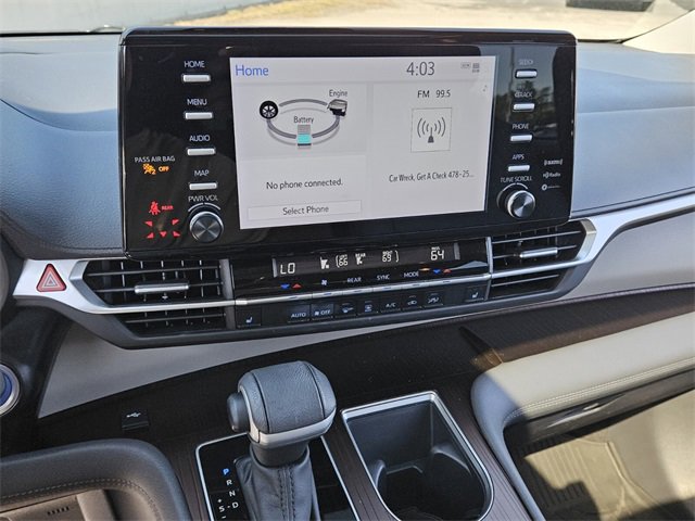 Used 2023 Toyota Sienna XLE image 23