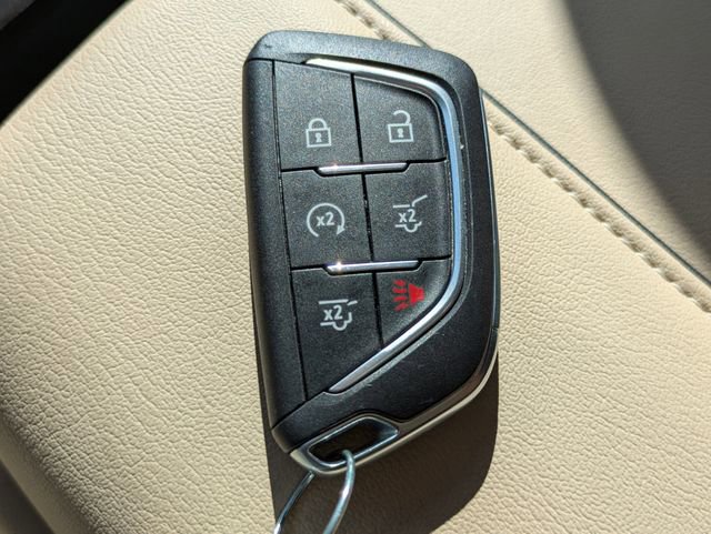 Used 2024 Cadillac Escalade ESV Premium Luxury image 31