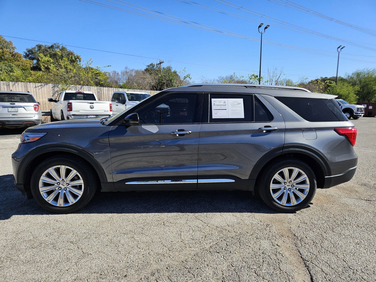 Certified 2022 Ford Explorer Limited w/ Limited Technology Package image 6