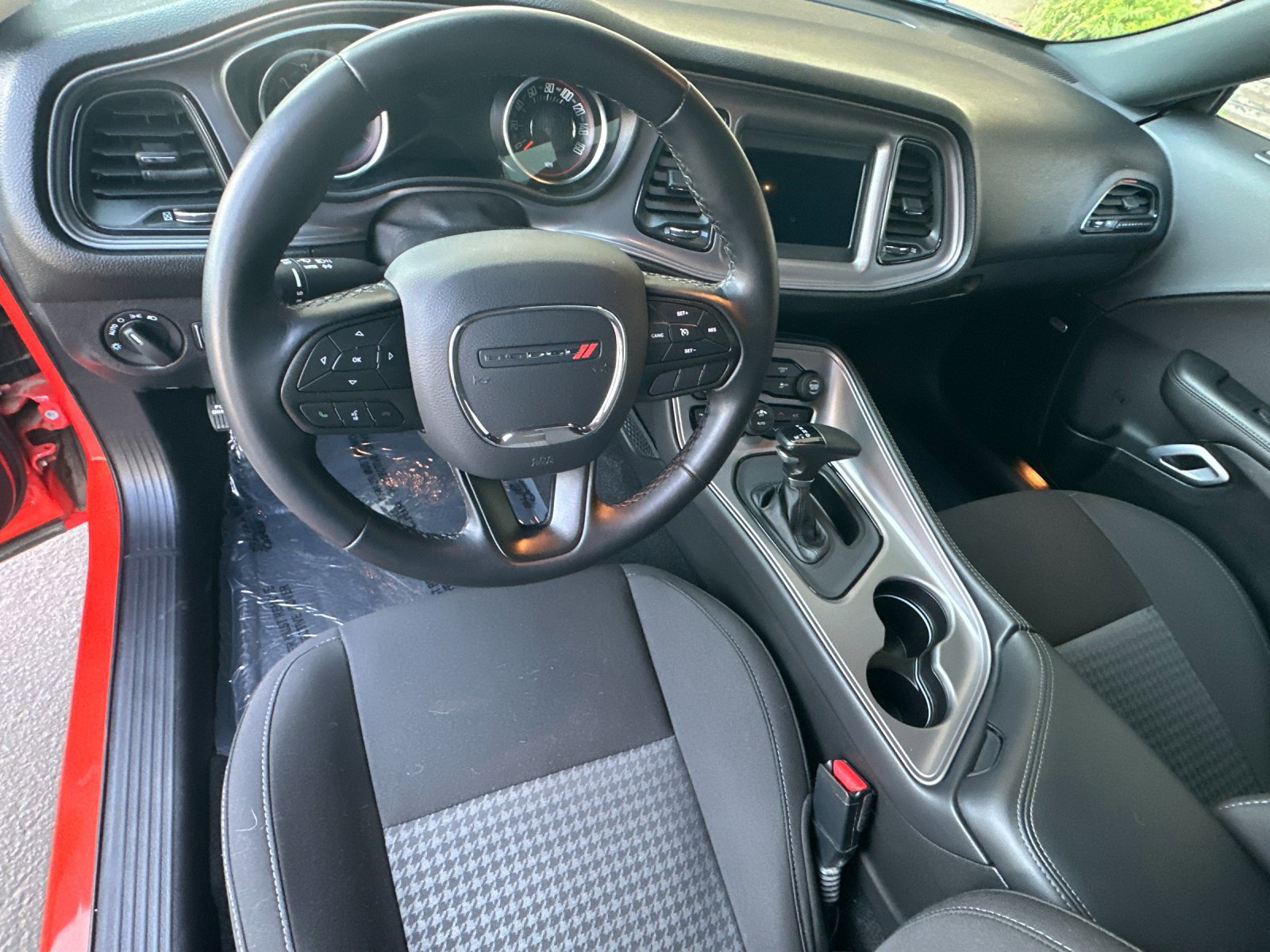 Used 2023 Dodge Challenger GT image 13