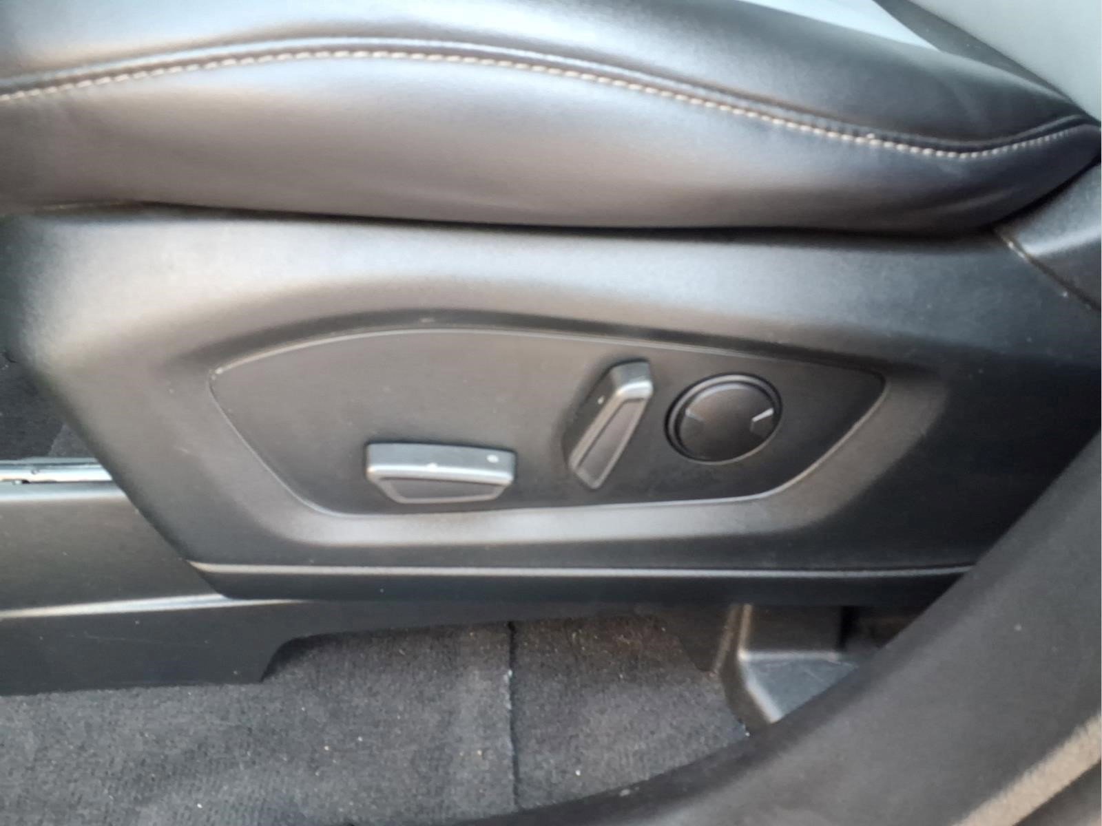 Certified 2023 Ford Explorer XLT w/ Equipment Group 202A image 16