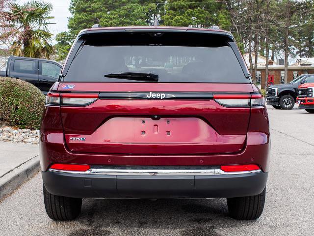 Used 2024 Jeep Grand Cherokee Limited 4xe w/ Luxury Tech Group II AWD/4WD image 4