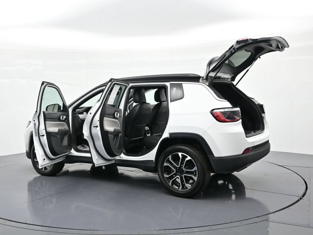 Used 2023 Jeep Compass Limited AWD/4WD image 29