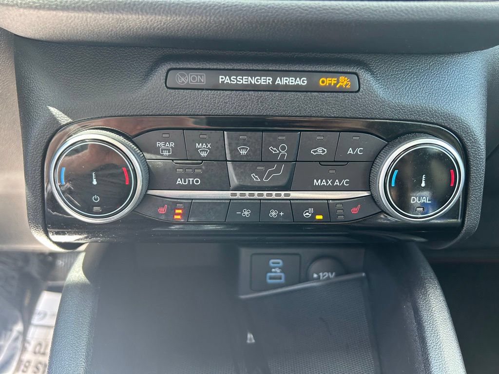 Certified 2022 Ford Escape SEL w/ SEL Stealth AWD Package image 38
