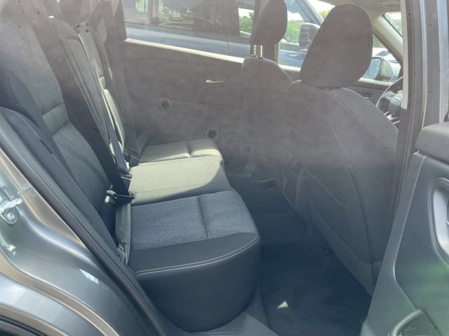 Used 2025 Nissan Rogue SV FWD image 12