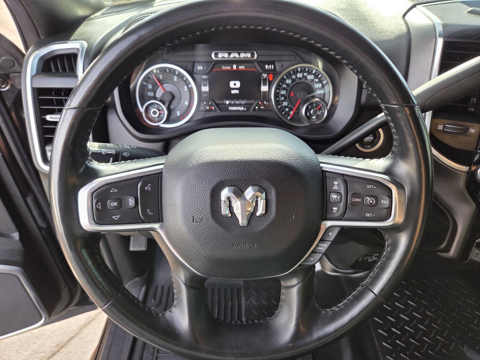 Used 2023 RAM 3500 Laramie image 18