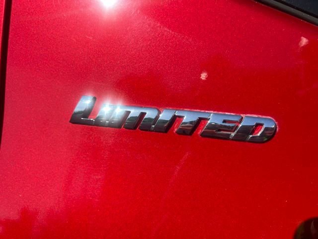 Used 2022 Toyota Tundra Limited w/ TRD Off-Road Package AWD/4WD image 4