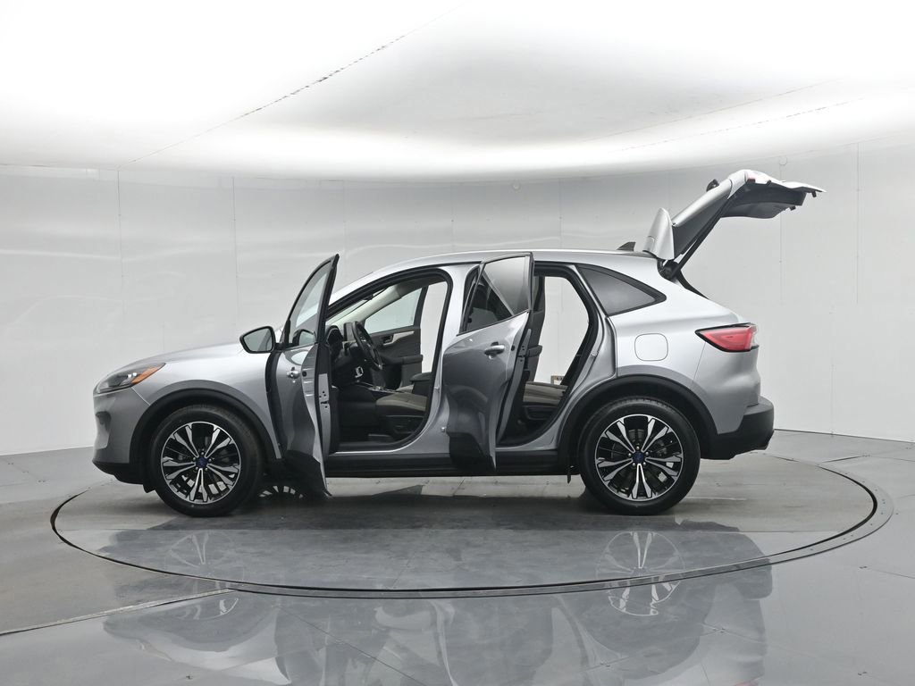 Certified 2022 Ford Escape SE w/ SE Sport Appearance Package image 59