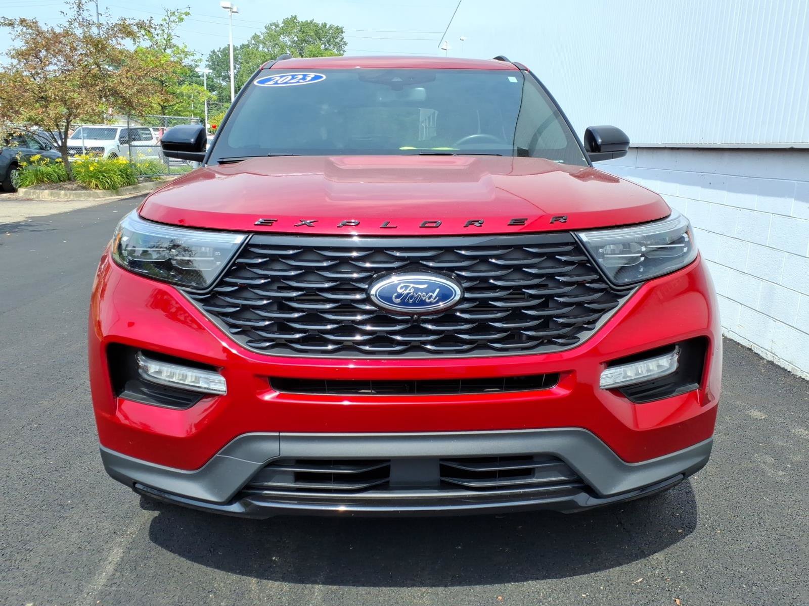 Certified 2023 Ford Explorer ST-Line w/ Class IV Trailer Tow Package AWD/4WD image 2