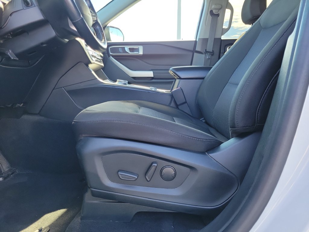 Certified 2023 Ford Explorer XLT AWD/4WD image 19