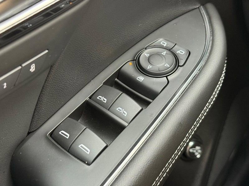 Used 2023 Buick Envision Essence w/ Sport Touring Package image 21