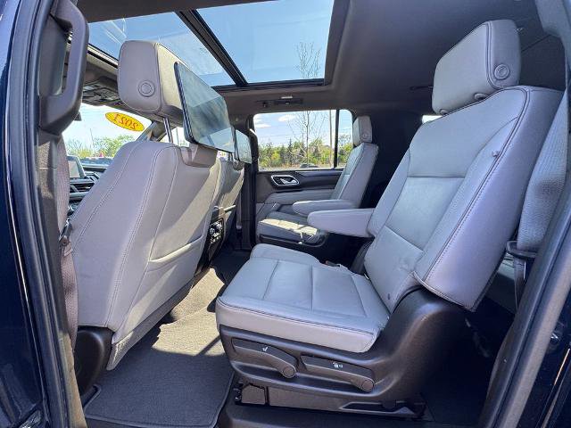 Used 2021 GMC Yukon XL SLT w/ SLT Premium Package AWD/4WD image 17
