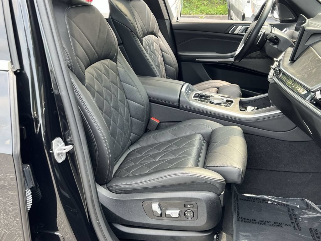Used 2024 BMW X5 xDrive40i AWD/4WD image 33