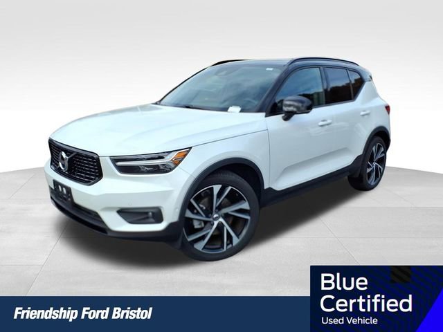 Used 2019 Volvo XC40 T4 R-Design