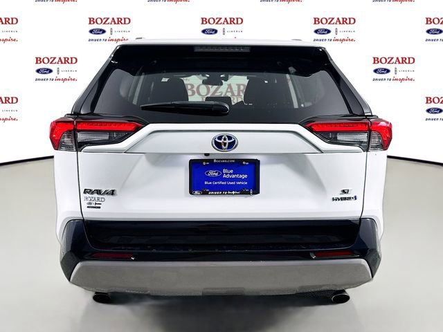 Used 2023 Toyota RAV4 SE image 7