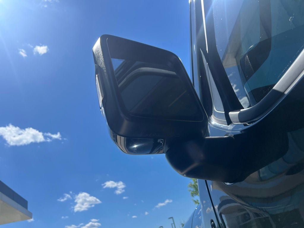 Used 2023 Jeep Wrangler Unlimited Sahara AWD/4WD image 40