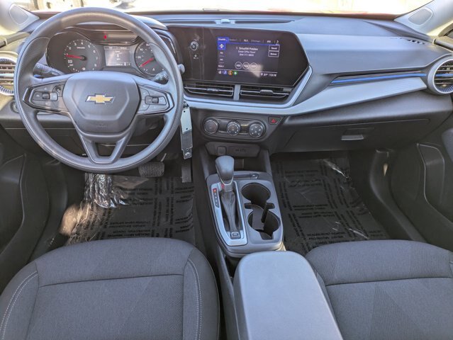 Used 2025 Chevrolet Trax LS FWD image 21
